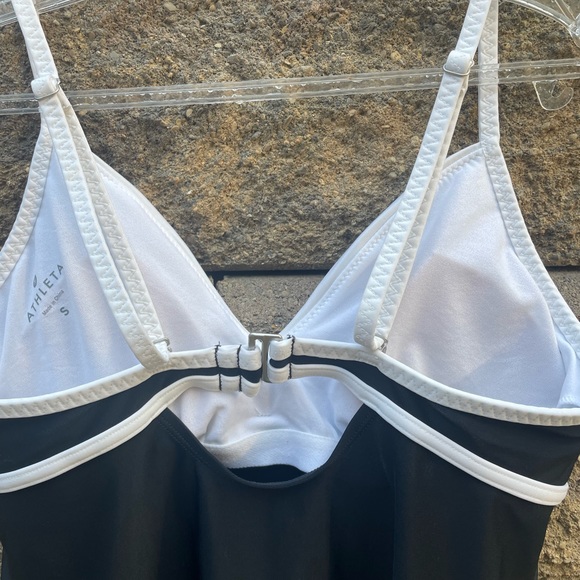 ATHLETA SWIM TOP - Picture 4 of 5